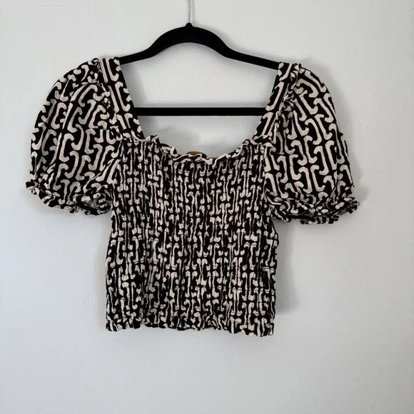 Monteau Cropped Smocked‎ Top Women's Large Black Balloon Sleeves White Motifs - Picture 2 of 6